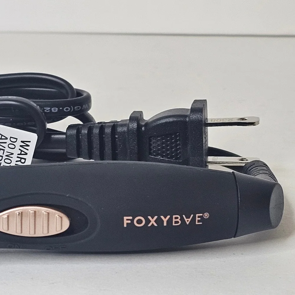 FoxyBae Make Magic Mini Rose Gold Curling Wand Tourmaline Ceramic RG-S-CLU